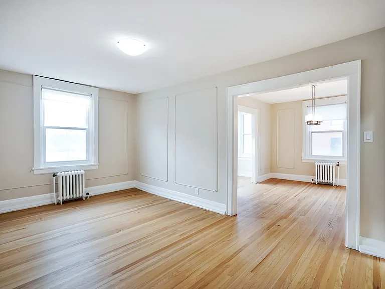 407 Elgin St — Photo 9