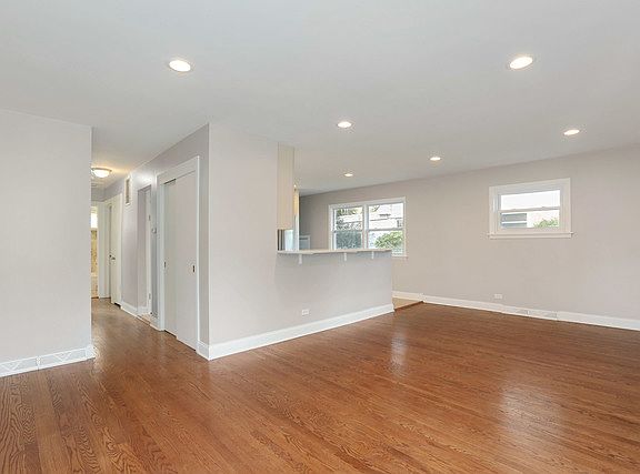 4th image of 1509 W Fremont St