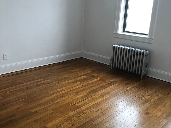 4th image of 35-25 29th St #4D