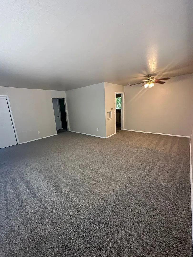 207 Lewis St LLC - 207-209 Lewis St — Photo 4