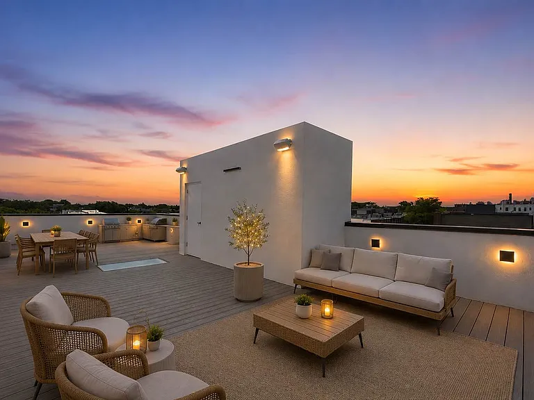 21-17 38th St #PENTHOUSE — Photo 8