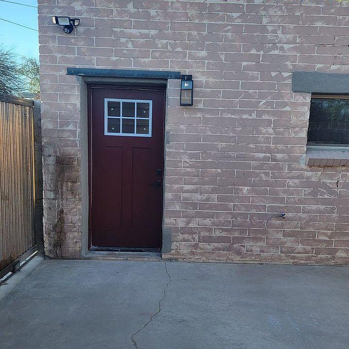 1st image of 725 N Venice Ave #2