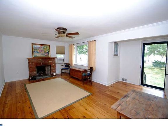 3rd image of 43 Riverbank