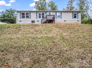 114 Leonards Ln, Weaverville, NC 28787