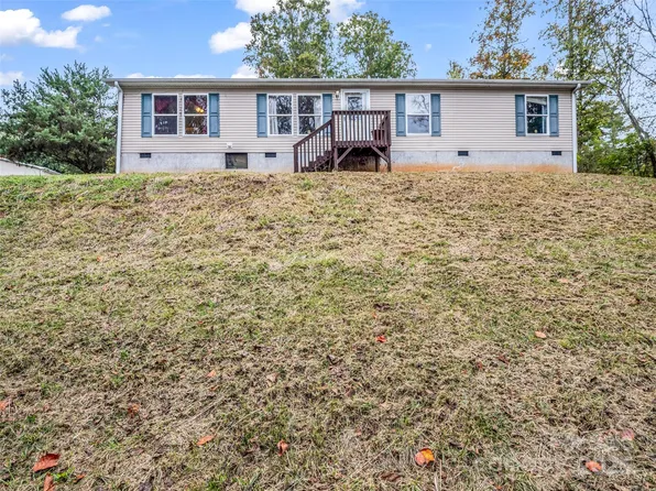 114 Leonards Ln, Weaverville, NC 28787