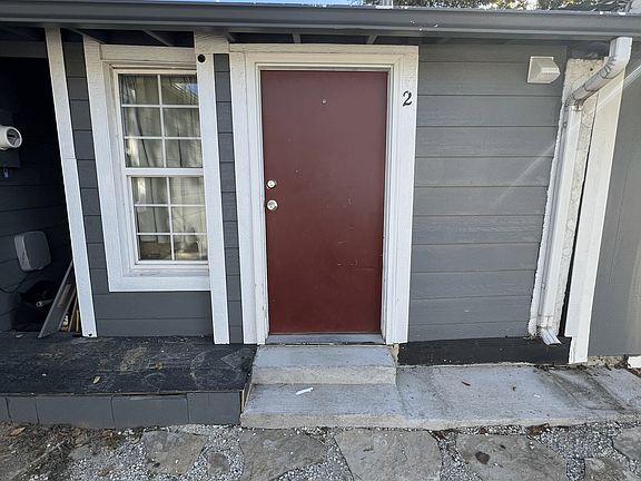 2nd image of 4353 Columbine St #2