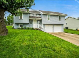 24 NW 101st Ter, Kansas City, MO 64155