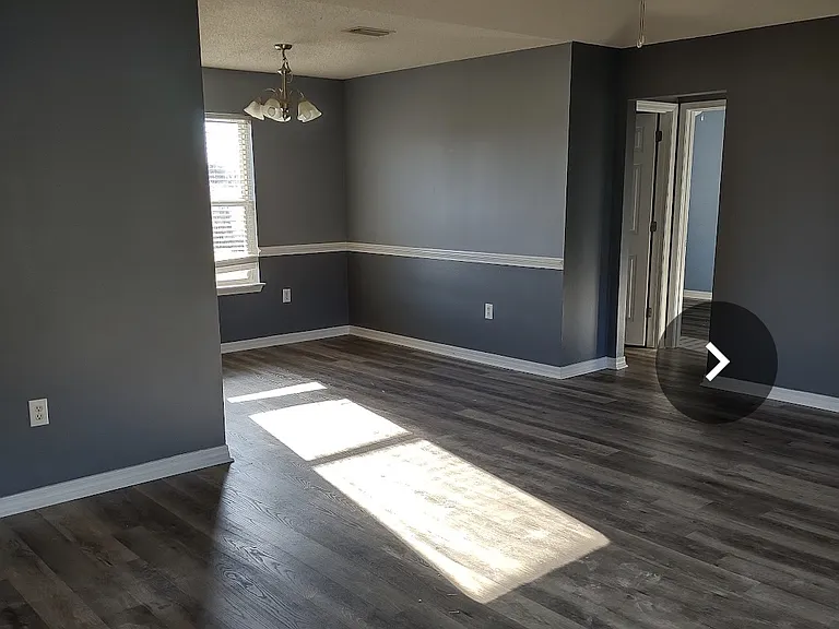 13157 Moriah Dr — Photo 6