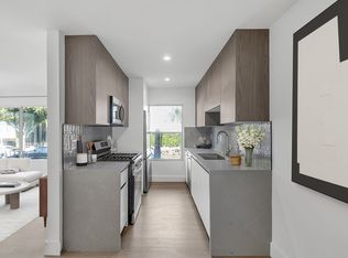 921 N Gardner St #10, Los Angeles, CA 90046