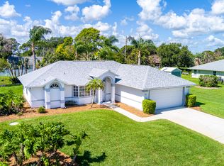 102 Miller Dr, Sebastian, FL 32958