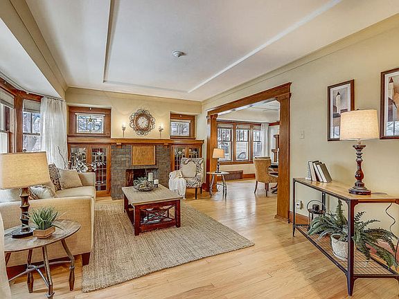 4th image of 4629 N Marlborough Dr