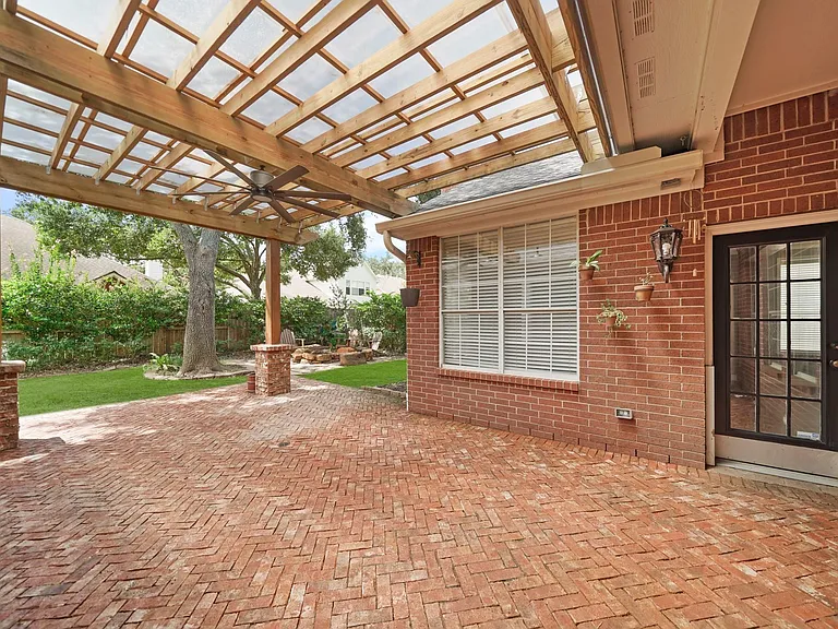 1207 Wildewood Ct — Photo 45