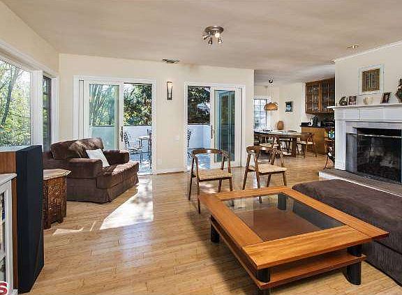 3rd image of 654 N Palmera Ave