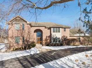 445 Somerset Hills Ct, Riverwoods, IL 60015