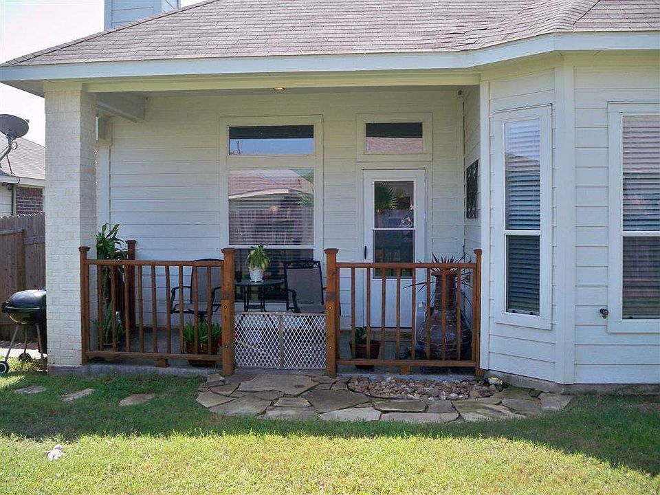 2nd image of 12030 Green Willow Falls Dr