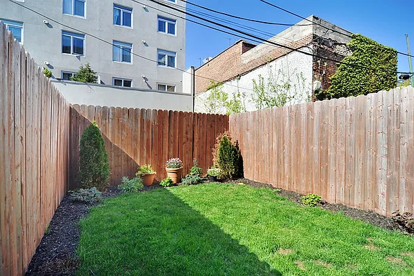 Sold by Corcoran | media 19