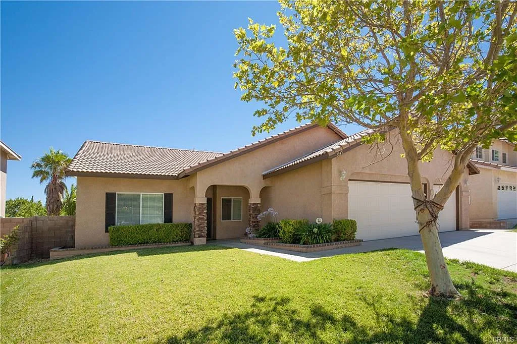 3345 Sungate Dr photo 1