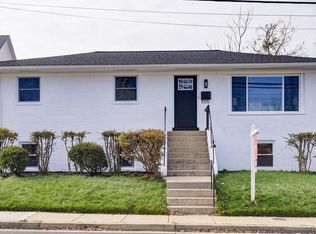 1005 S Queen St, Arlington, VA 22204