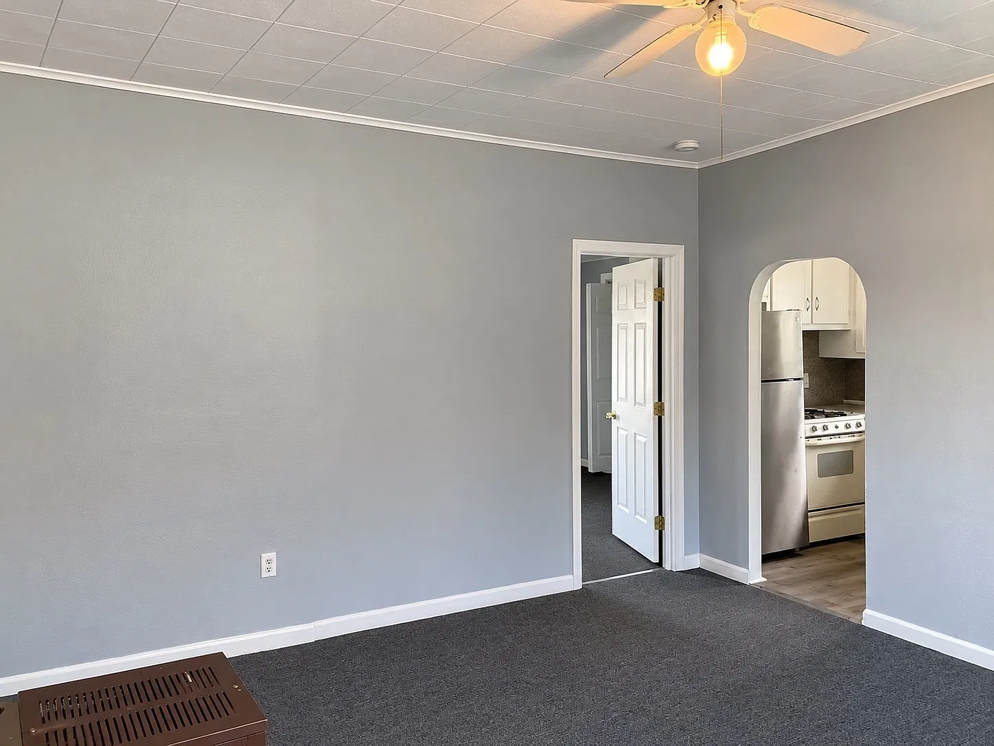 2 bed, 1.0 bath, 855 sqft, $1,700 — Photo 4