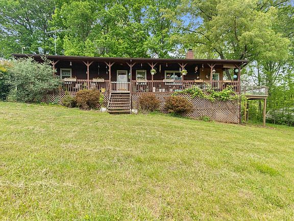 2nd image of 1909 Richmond Hwy #303