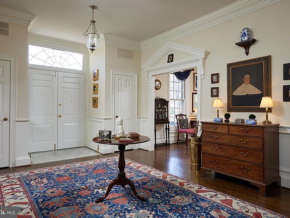 2nd image of 9329 Mount Vernon Cir