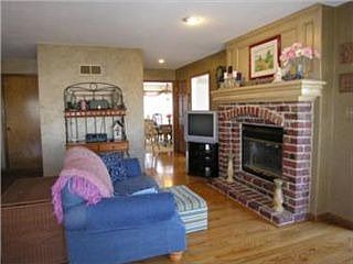 4th image of 7806 N Revere Dr