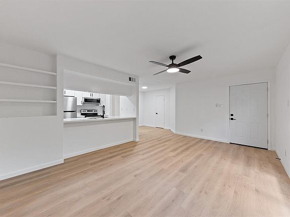 4th image of 815 Lyle West Ave #B