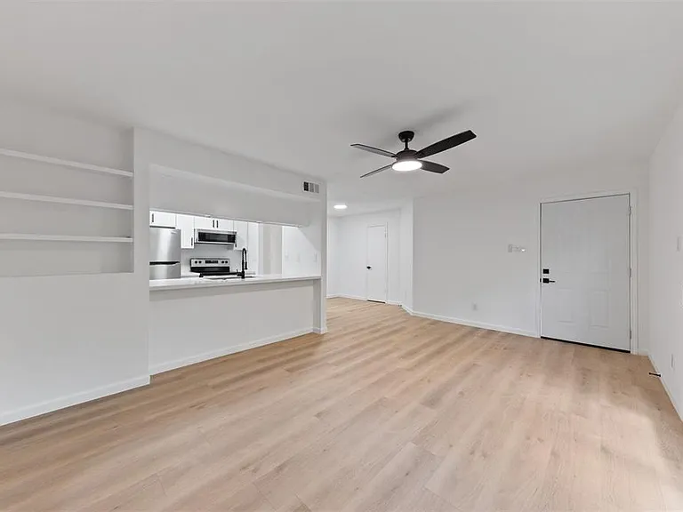815 Lyle West Ave #C — Photo 7