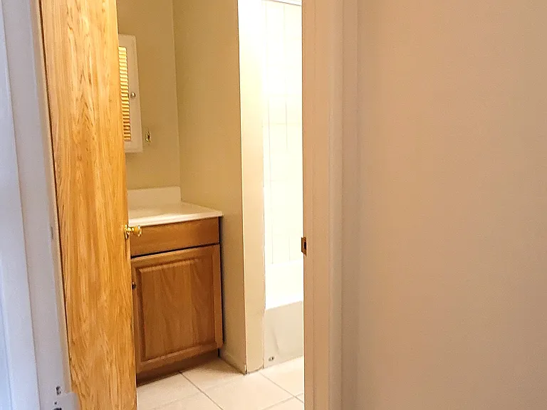 218 W Carson St #A — Photo 15