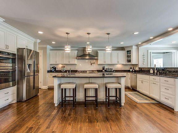 5th image of 658 Shasteen Bend Dr