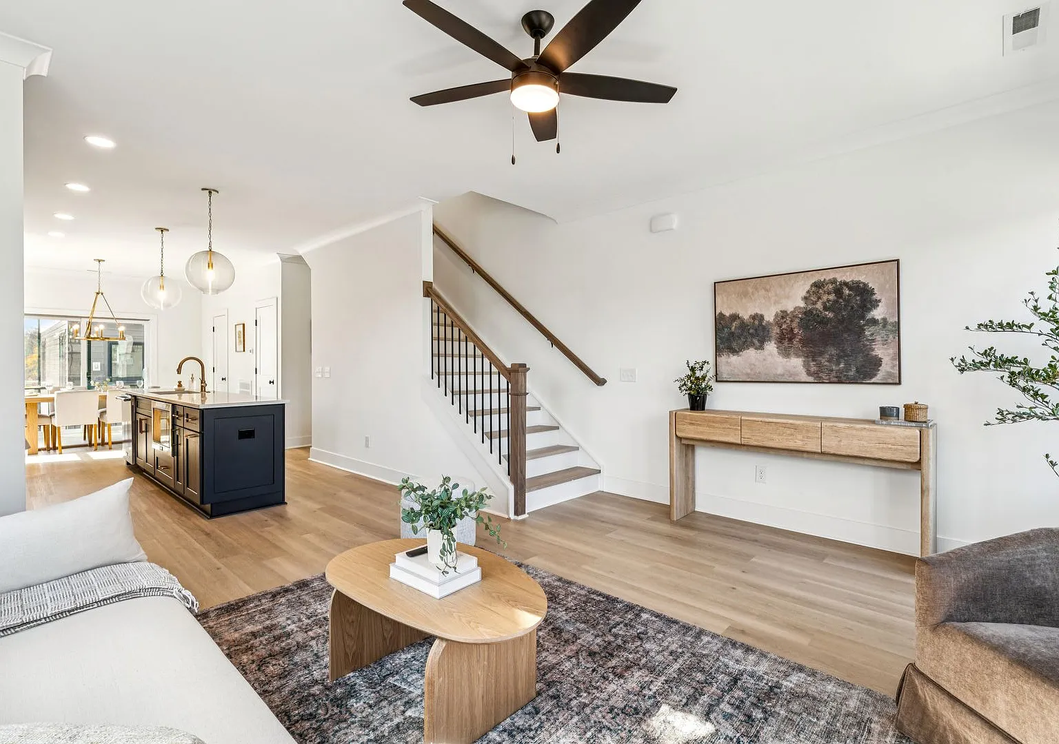 2 BR/2.5BA | Modern Townhome| 2-Car Garage + rooftop terrace — Photo 2