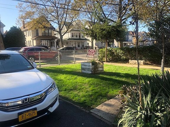 2nd image of 9525 Lefferts Blvd
