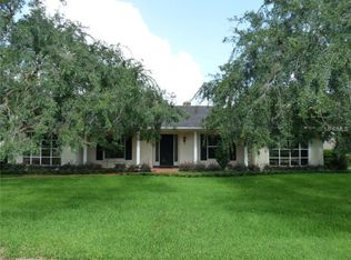 153 Lake Mariam Rd, Winter Haven, FL 33884