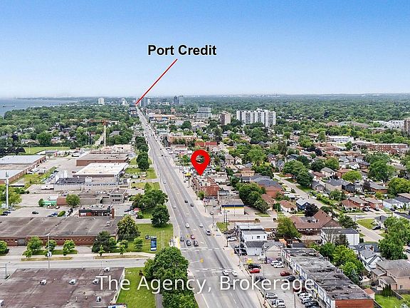 3rd image of 881 Lakeshore Rd E