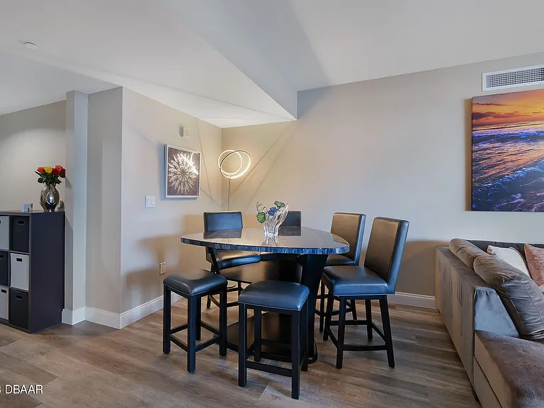 241 Riverside Dr #208 — Photo 15