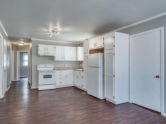 4th image of 2562 Bethwood Dr