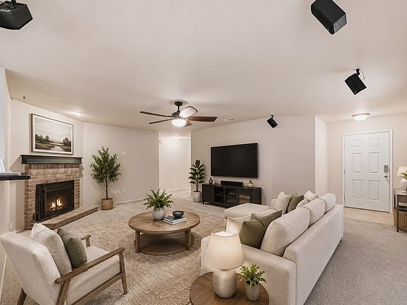 4th image of 322 Laurel Ln
