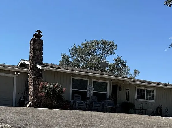 28960 Yosemite Springs Pr, Coarsegold, CA 93614