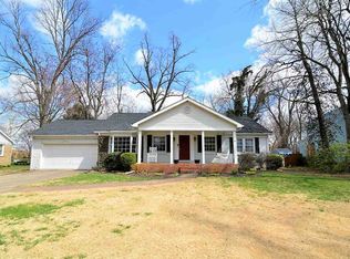 718 Plaza Dr, Evansville, IN 47715