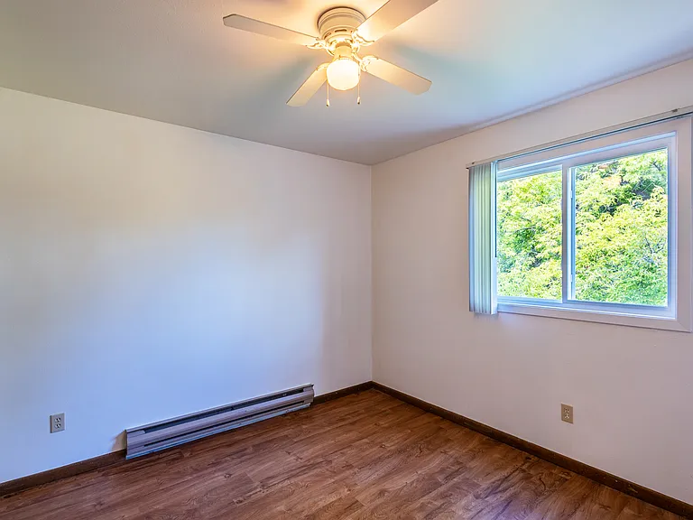 816 Ames Ave #5 — Photo 5