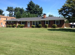 839 Apperson Dr, Salem, VA 24153