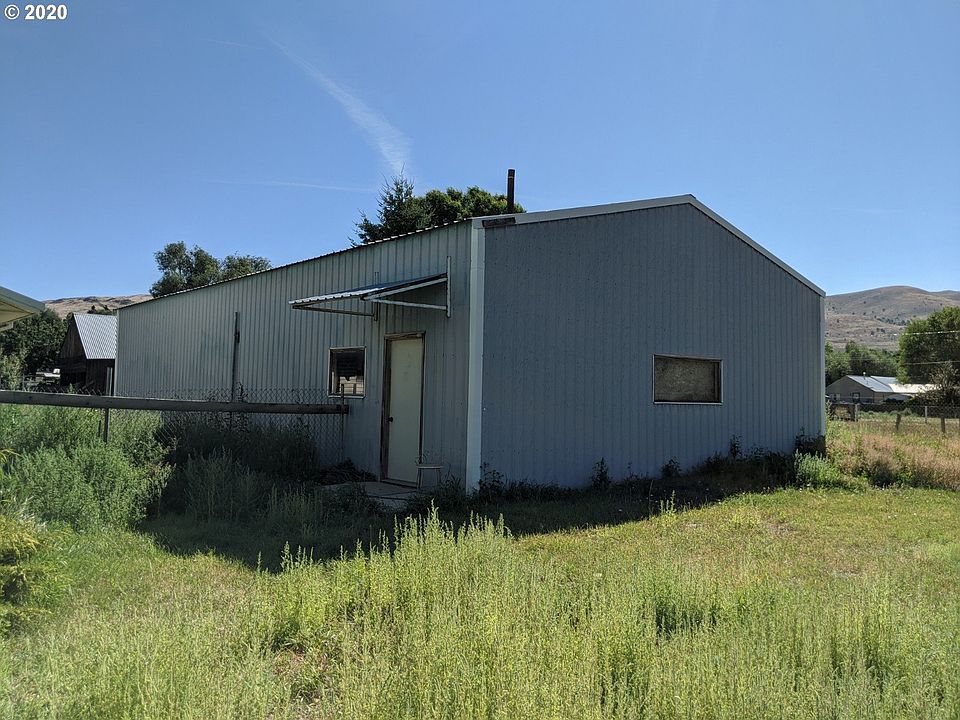 2nd image of 2705 Carter St