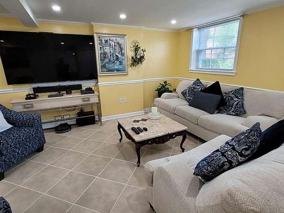 5th image of 4405 Kentmore Dr