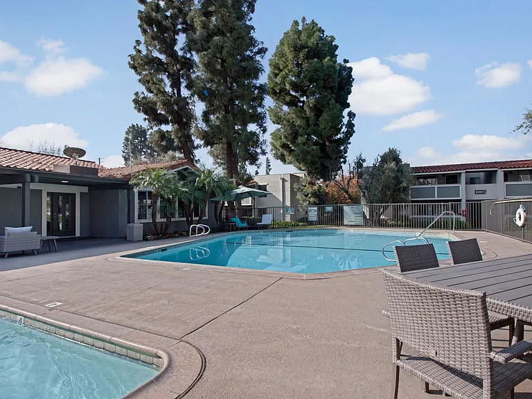 Olive Ridge Apartments — Photo 30