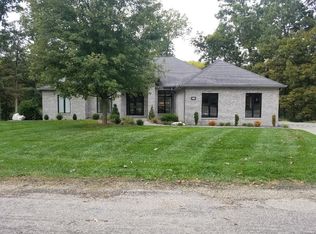 7408 Timbercrest Dr, Godfrey, IL 62035