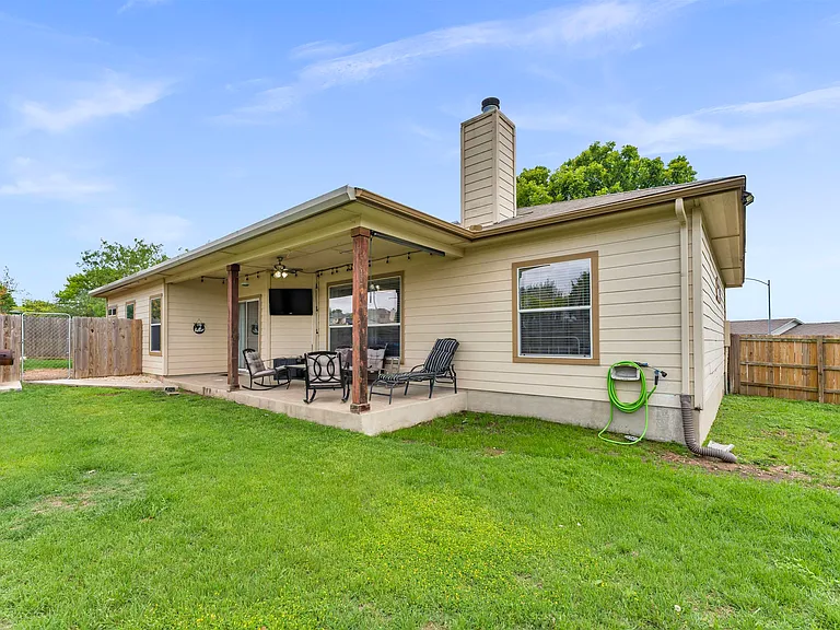 102 Cailin Ct — Photo 21