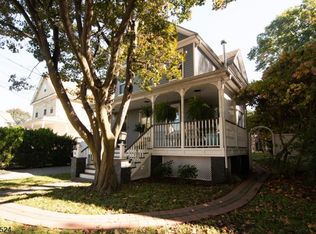 41 Maple St, Ridgefield Park, NJ 07660