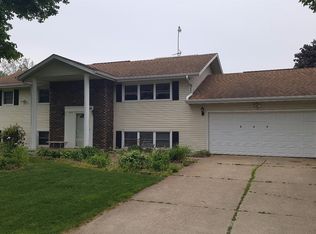 349 Chateau Dr, La Porte, IN