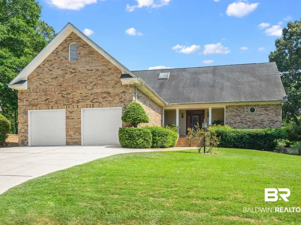 111 Schooley Cir, Daphne, AL 36526