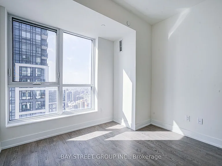 5 Mabelle Ave #4032 — Photo 23
